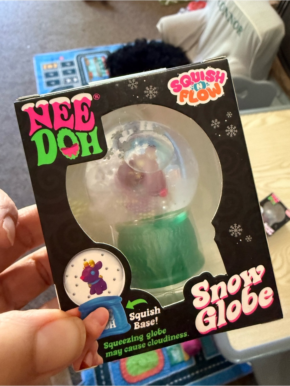 Schylling- NeeDoh- Snow Globe-  Squish and Flow